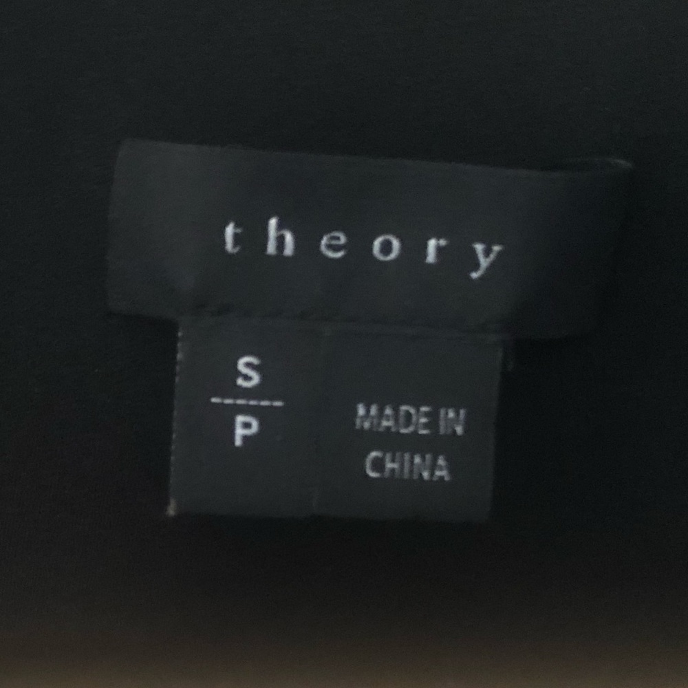 Theory S/P sleeveless silk button down blouse